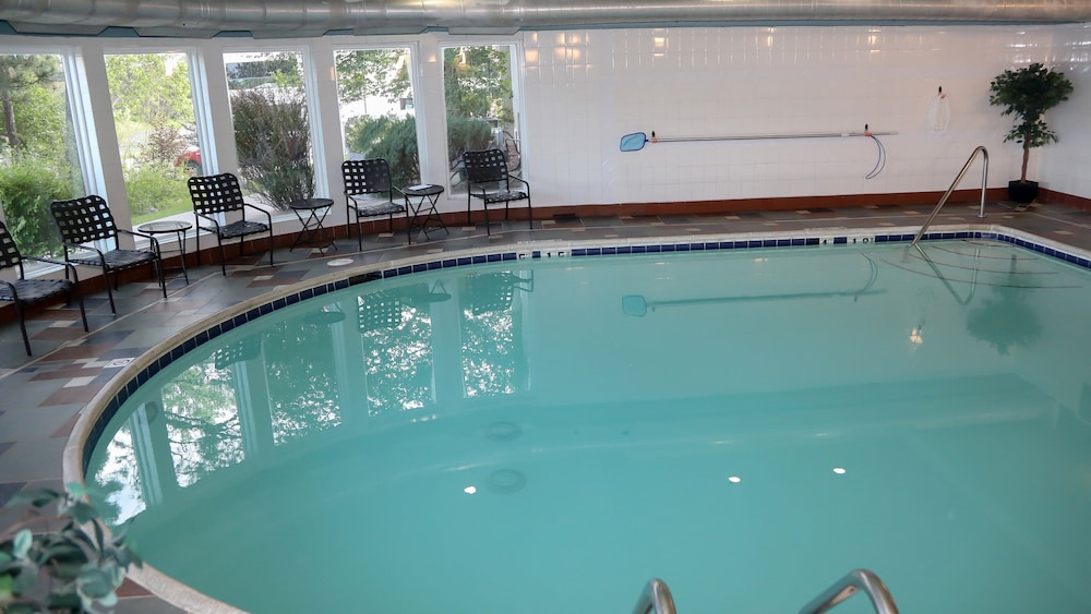 Holiday Inn Express & Suites Colorado Springs North by IHG - photo 47