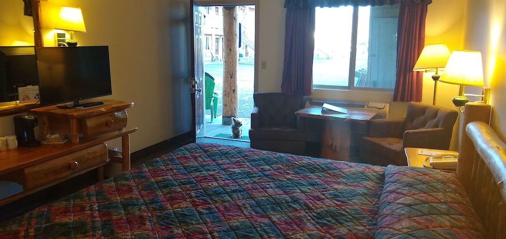The Ponderosa Motel - photo 10