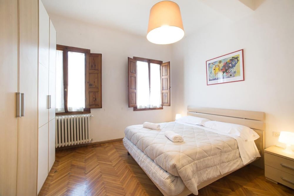 A due passi dal Duomo di Firenze — 4-Star Luxury Hotel in Florence, Italy