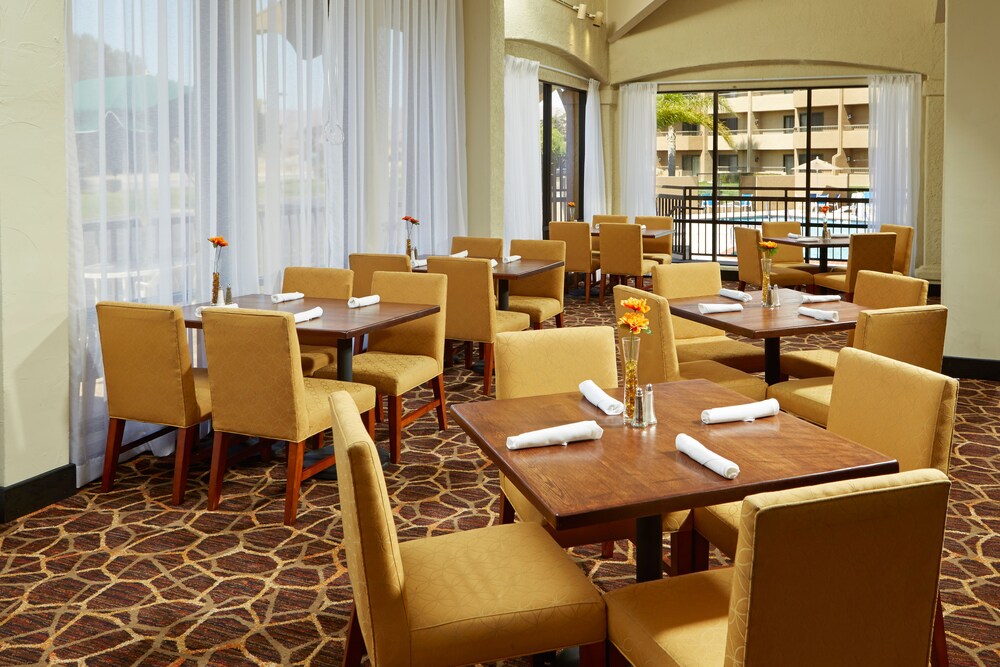 Homewood Suites by Hilton Santa Maria - photo 19