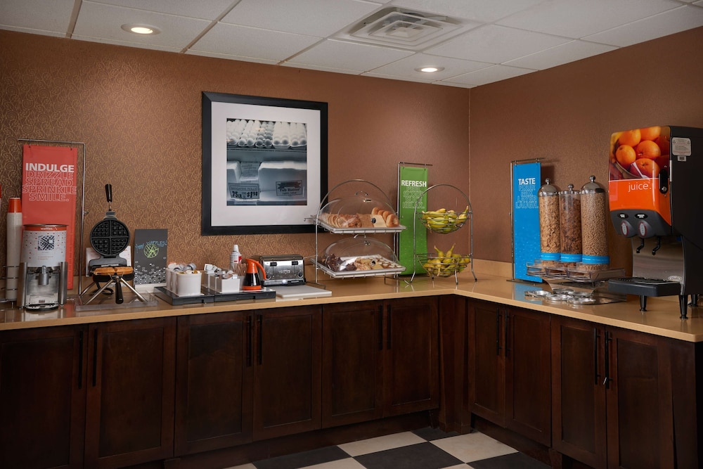 Hampton Inn Goldsboro NC - photo 45