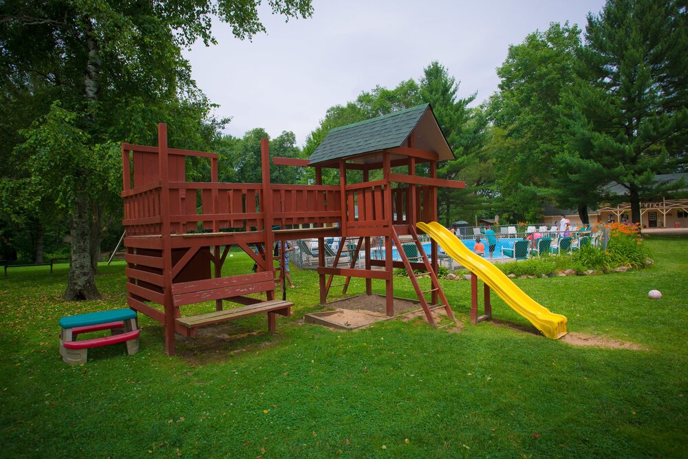 Birchcliff Resort - photo 131