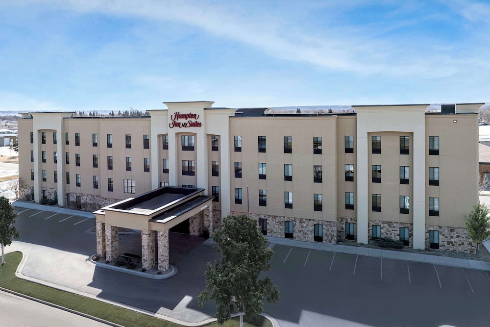 Hampton Inn & Suites Williston - carbon neutral hotel in Williston