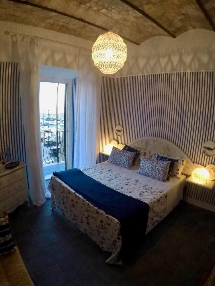 Le Stanze del Borgo — hotel in Nettuno