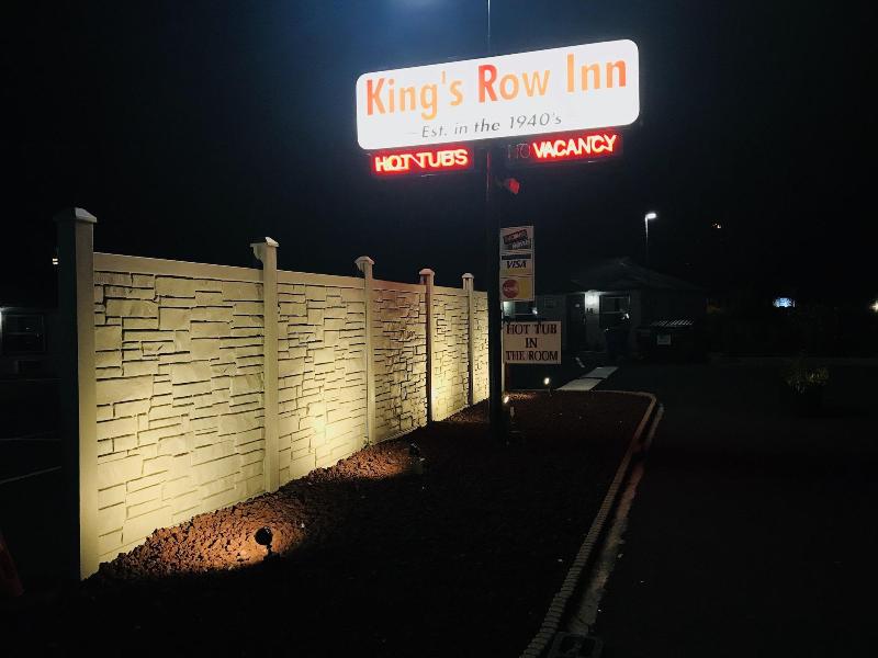 Kings Row Inn — hotel in Milwaukie