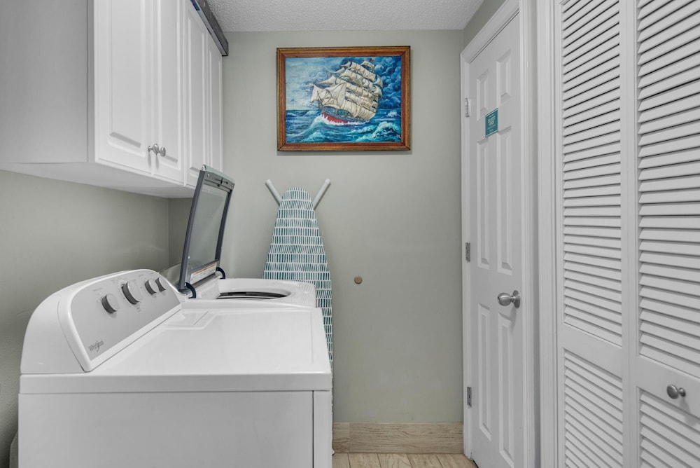 Majestic Beach Towers 2 1305 - photo 35
