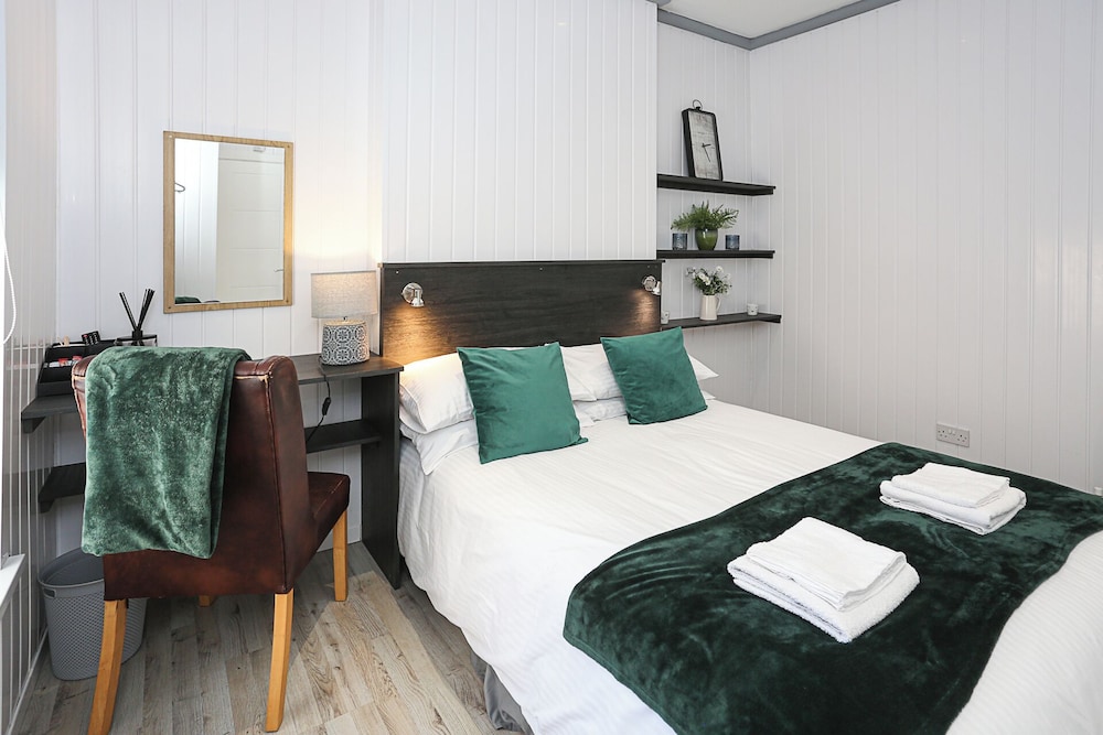 OYO Queens Quarter in Belfast, United Kingdom