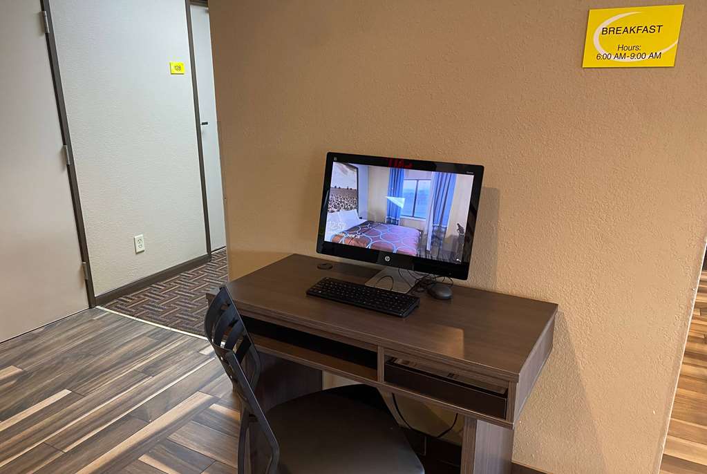 Super 8 by Wyndham Independence KS - photo 33