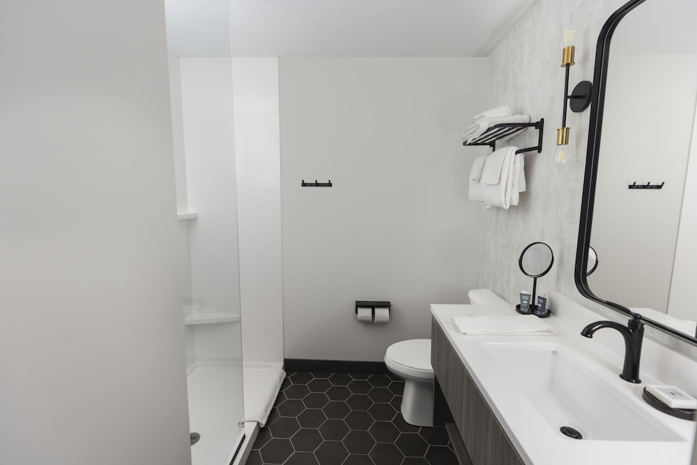 The Farmstead Hotel - photo 19