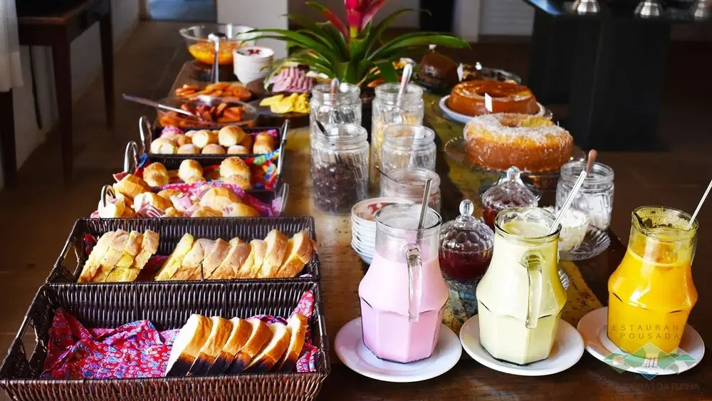 Restaurante Pousada Cachoeiras Da Furna in Sao Pedro, Brasil