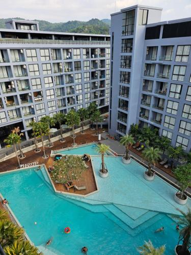 1BDR Roof pool 500m to beach Great gym Parking — 4-Star Luxury Hotel in Phuket, Thailand