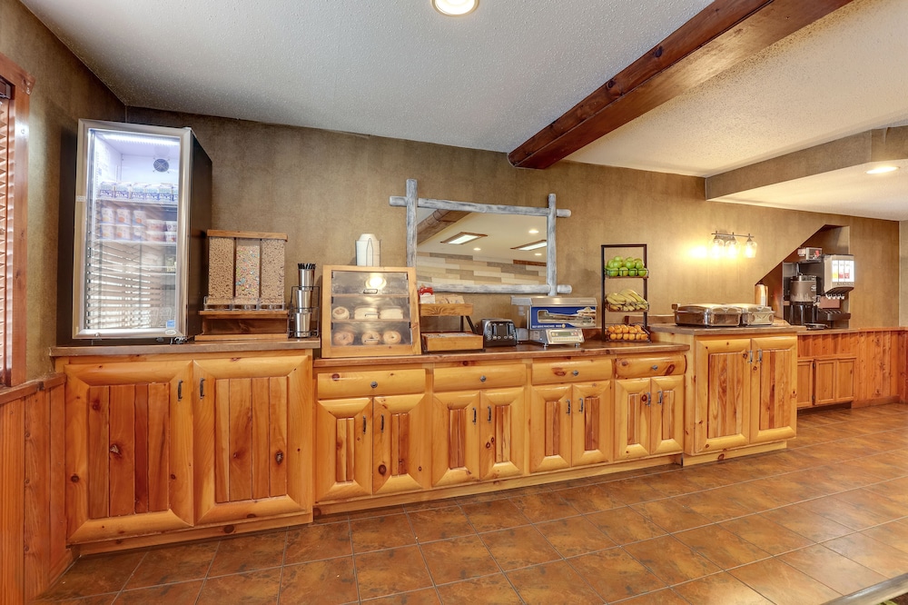 Stoney Creek Inn Quincy - photo 26
