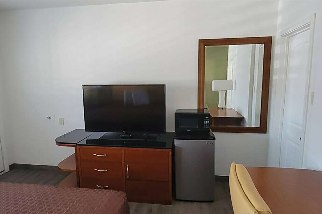 Super 8 by Wyndham El Centro North - photo 8