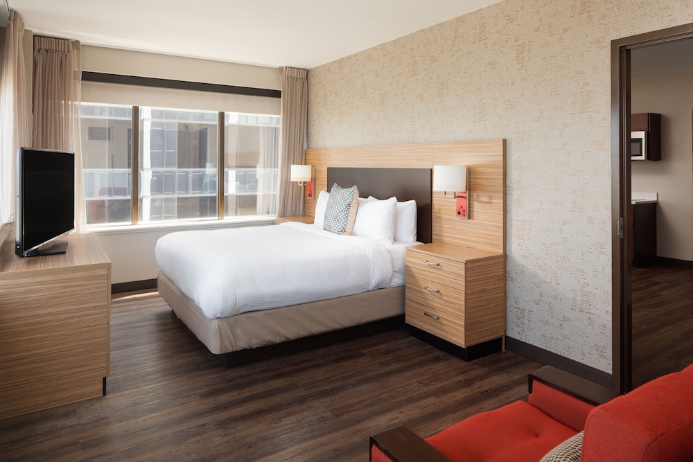 TownePlace Suites New Orleans Downtown Canal Street - photo 10