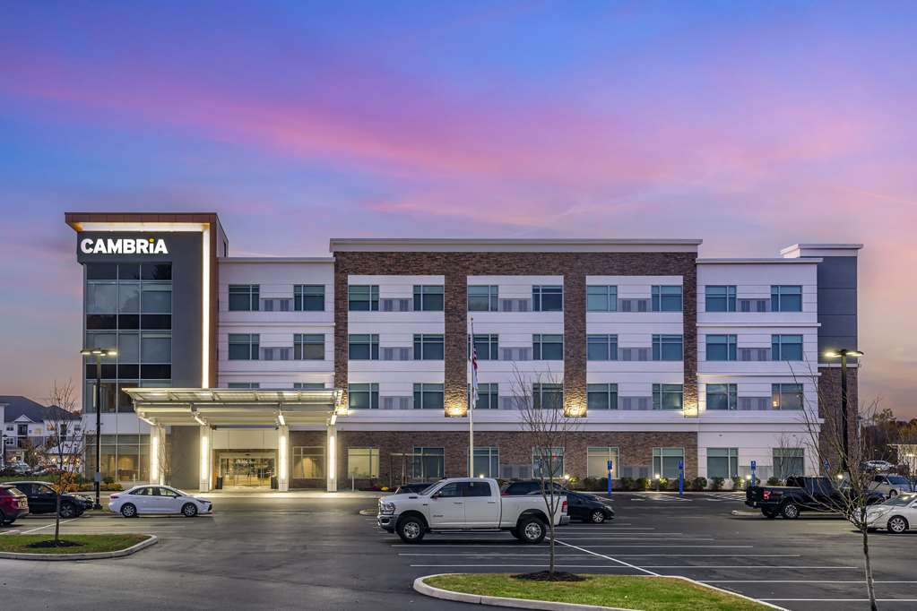 Cambria Hotel Manchester South Windsor - photo 8