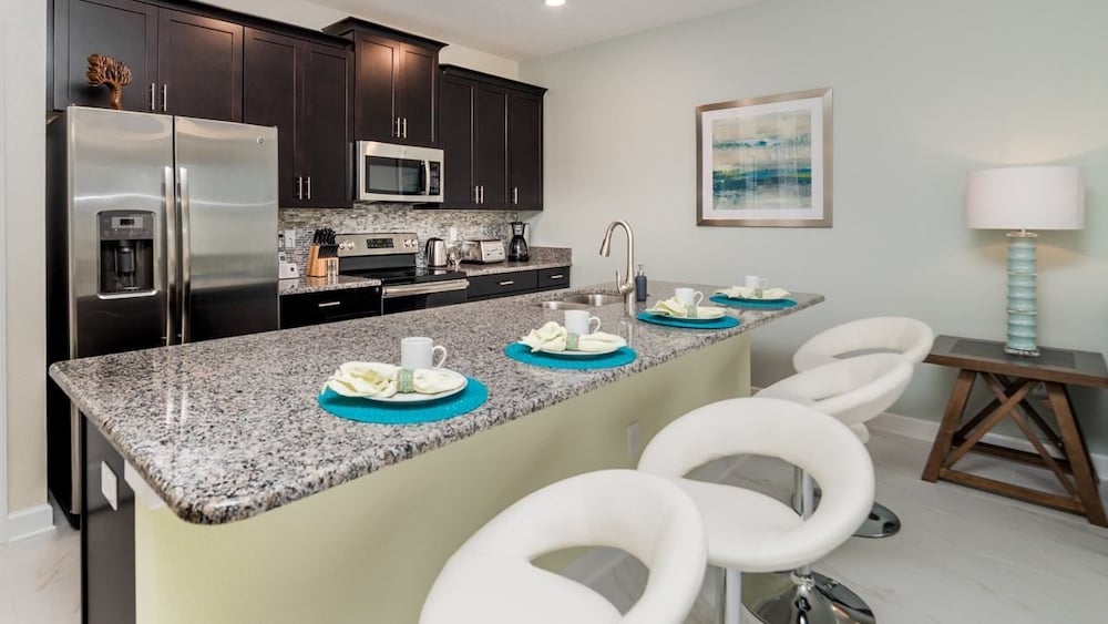 Grhdog9041 Champions Gate Resort 4 Bed 3 Baths Townhouse - photo 21