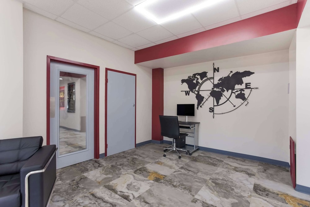 Econo Lodge Cave City - photo 28