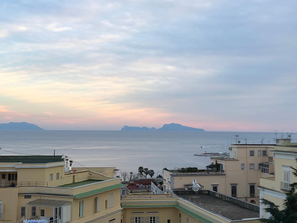 Specchio di Parthenope — 4-Star Luxury Hotel in Naples, Italy