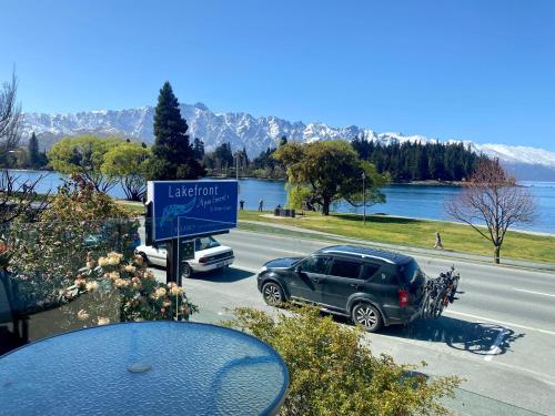 Lakefront Gem Absolute Waterfront — 4-Star Luxury Hotel in Queenstown, New Zealand