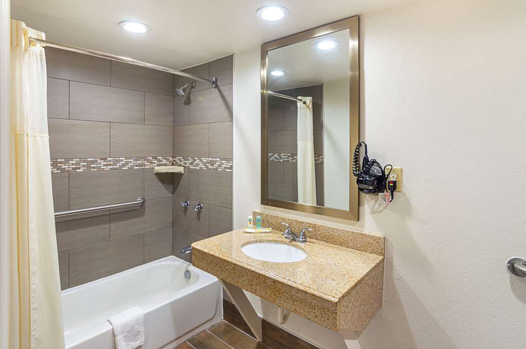 Quality Inn Amarillo East - photo 14