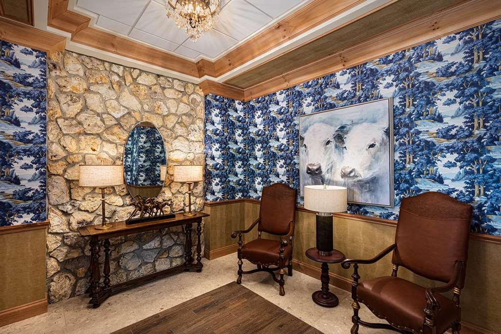 Brownwood Hotel & Spa - photo 17