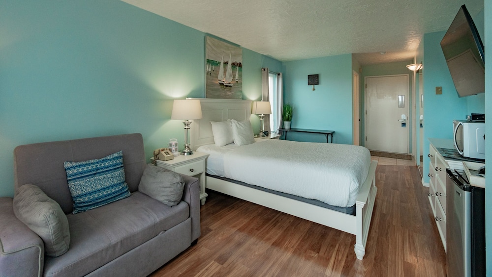 Embarcadero Resort Hotel & Marina - photo 19