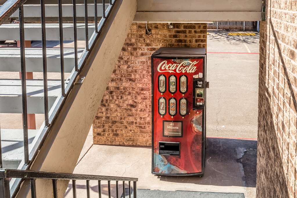 Motel 6 Arlington TX UTA - photo 21