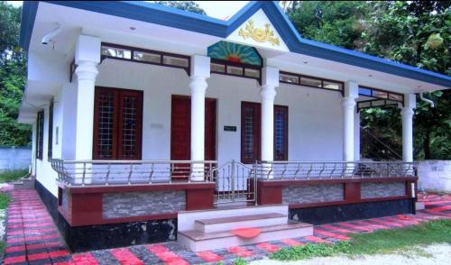 Farah Homestay — 5-Star Luxury Hotel in Varkala, India