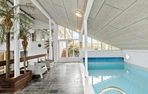 Stunning Home In Roslev With Sauna — 4-Star Luxury Hotel in Skive, Denmark
