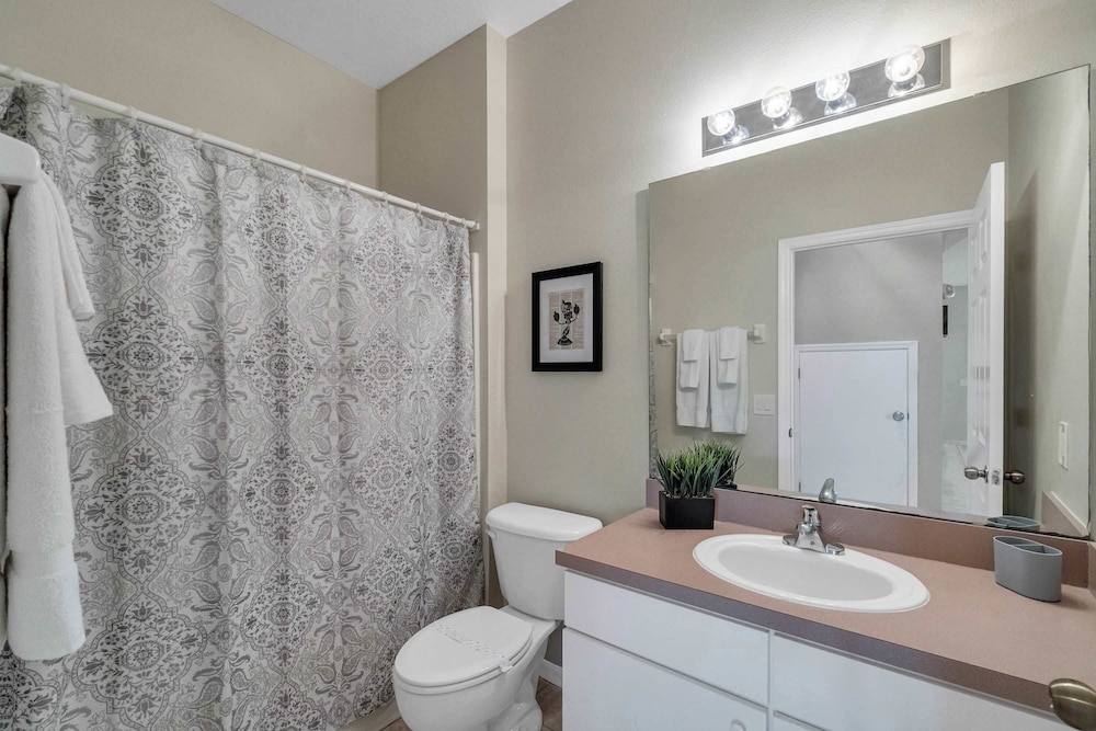 Create Lasting Magical Memories Resort Home for 8 - photo 18