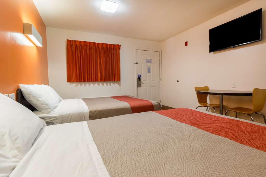 Motel 6 Greenville SC - photo 6