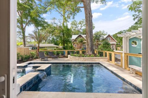 Patsy’s Patios by the Sea 101 Demere Oaks Circle in Saint Simons Island, United States