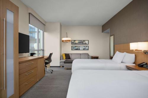 Hyatt Place Iowa City Downtown - photo 37
