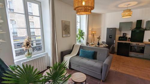Cosy Calypso T3 Quartier Des Halles & Parking in Pau, France