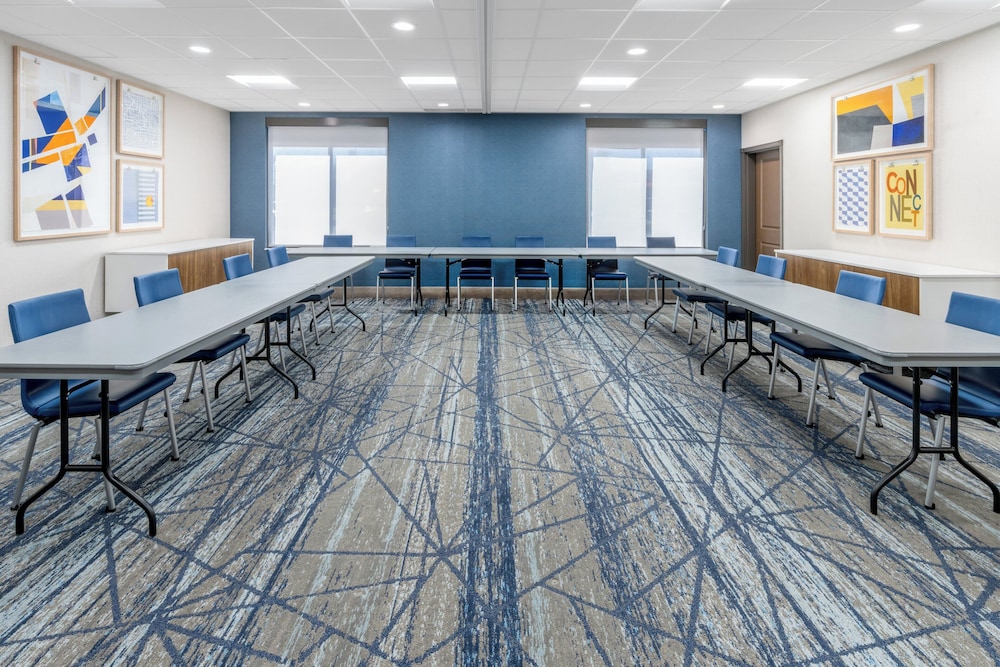 Holiday Inn Express Hotel & Suites Cheyenne by IHG - photo 39