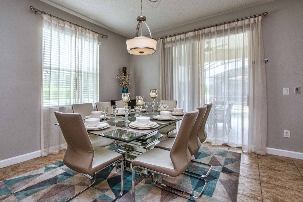 Spacious Family Getaway W Resort 3154pp 5 Bedroom Home by RedAwning - photo 43