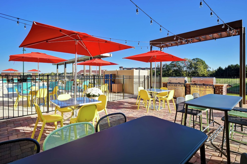 Home2 Suites by Hilton Lagrange - photo 42