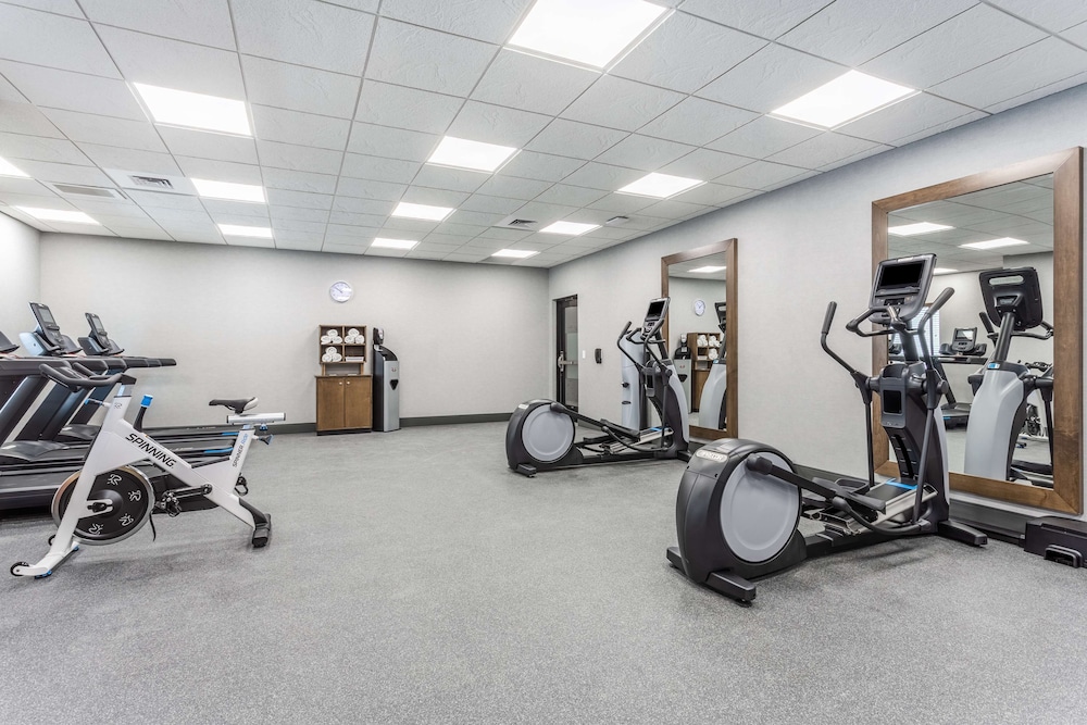 Hampton Inn and Suites Guymon - photo 29