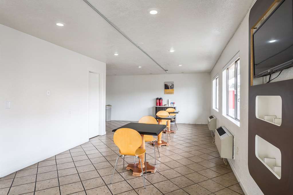 Motel 6 Albuquerque NM Northeast - photo 21
