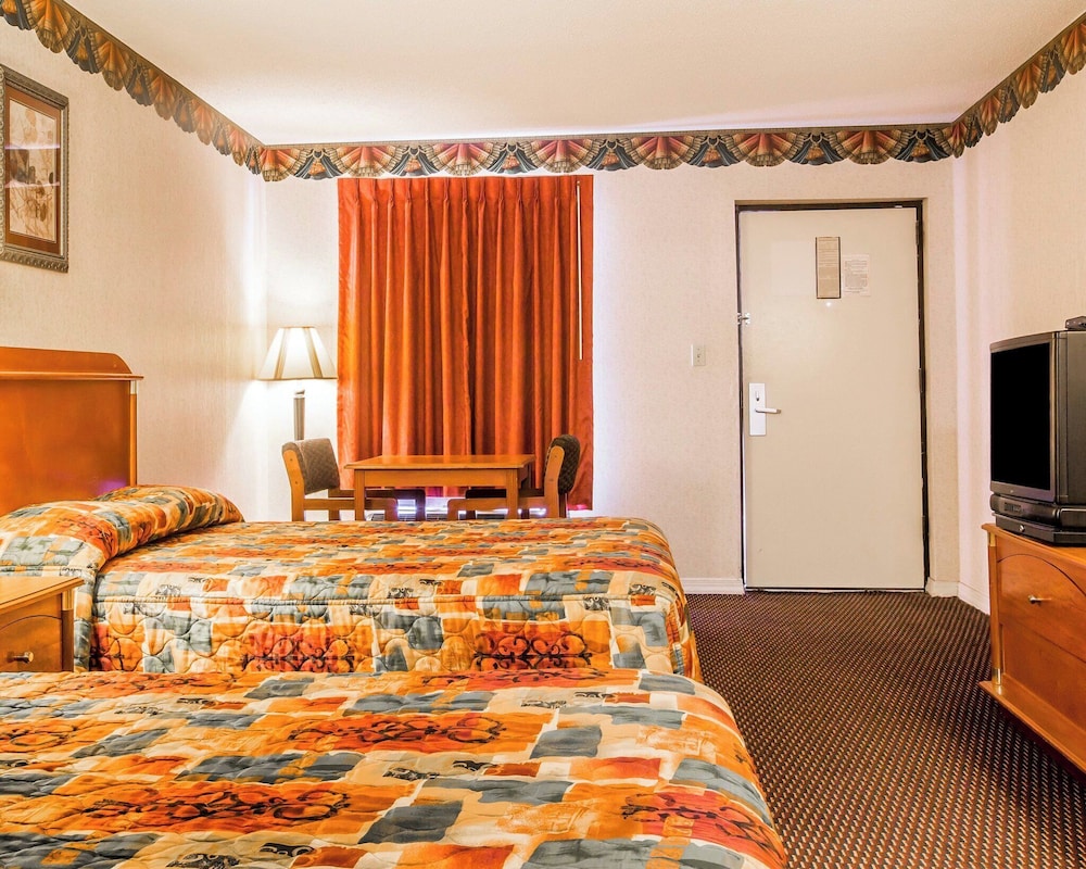 Key West Inn Montgomery South - photo 12