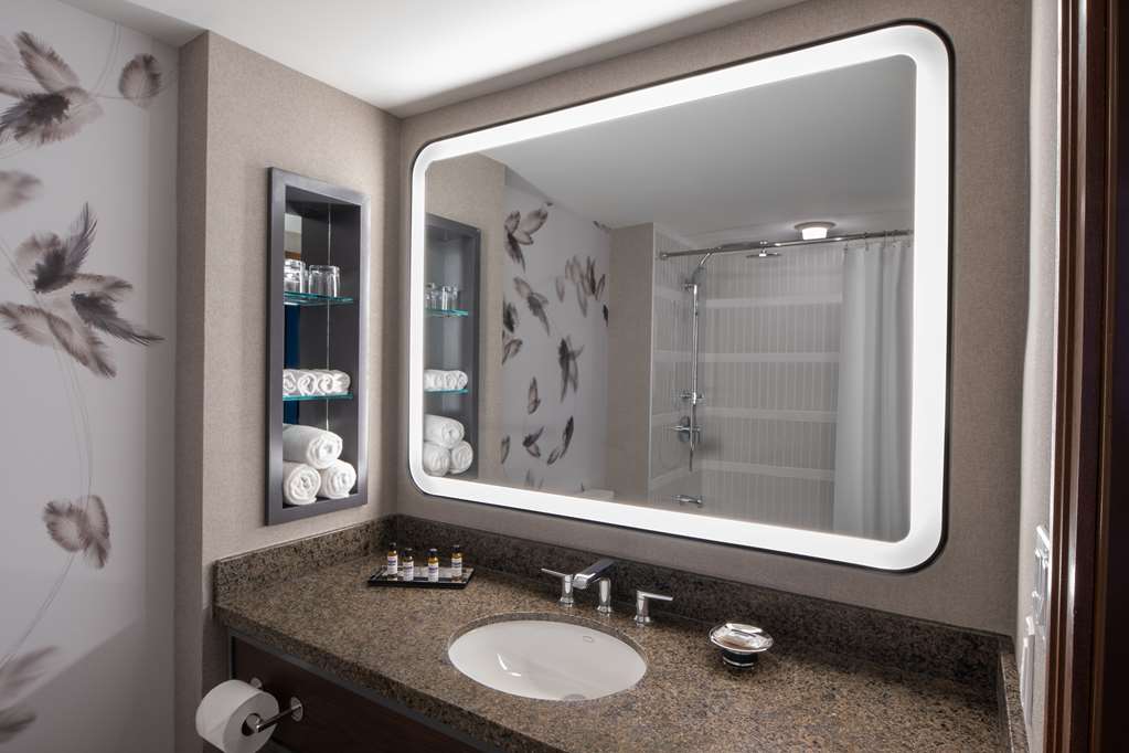 Hyatt Regency Coralville - photo 18