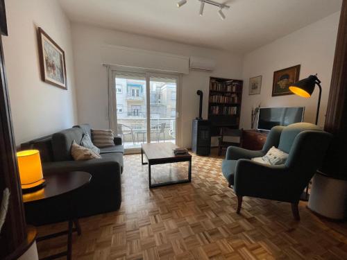 Stylish Apartment with Balcony Cozy Stay in excellent Location — 4-Star Luxury Hotel in Montevideo, Uruguay