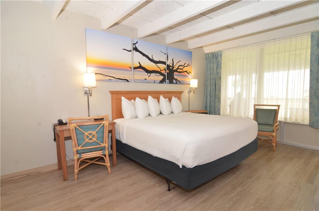 Days Inn & Suites by Wyndham Jekyll Island - photo 17