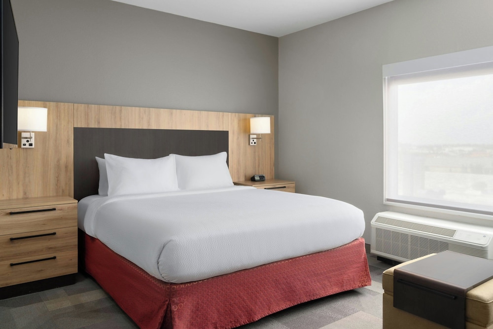 TownePlace Suites by Marriott Houston Hobby Airport - photo 9