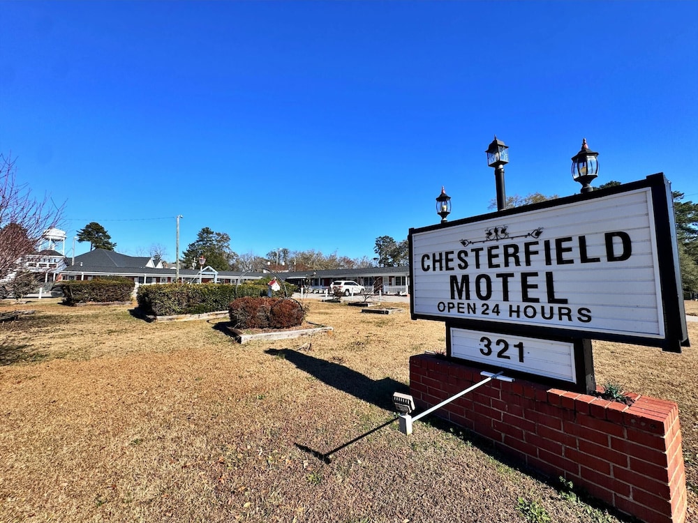 Chesterfield Hotel by OYO Hwy 9 - photo 87