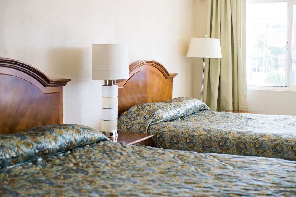 Stardust Motel Redding - photo 3