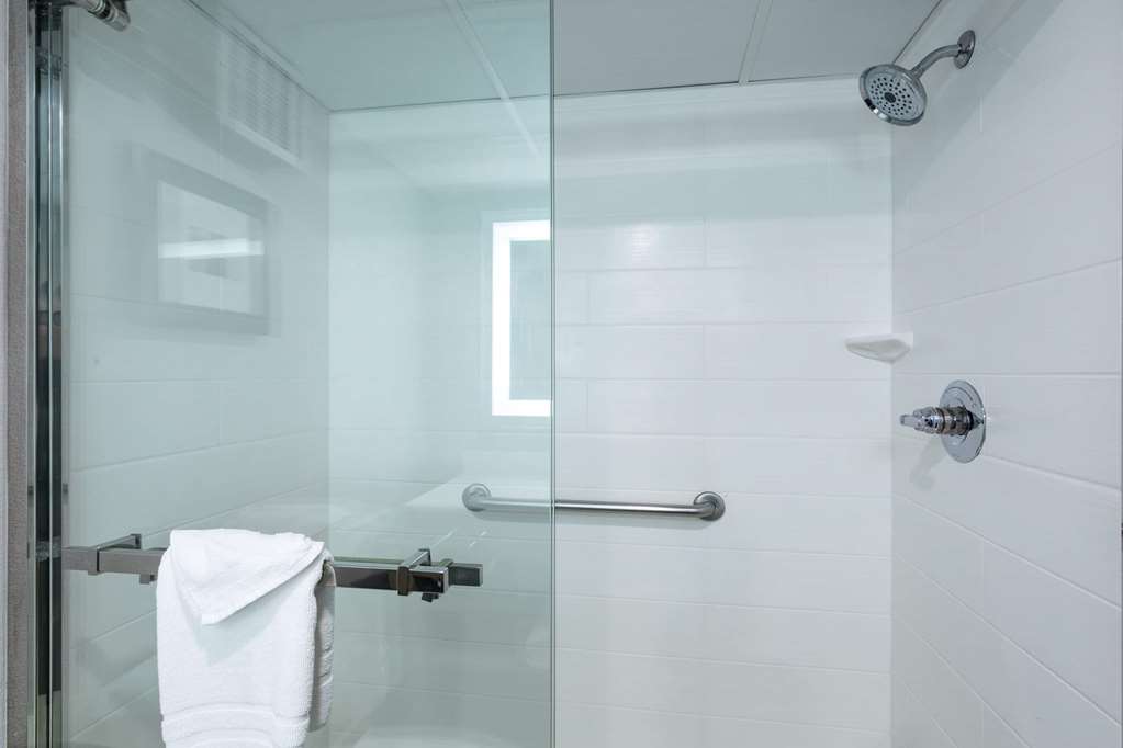 La Quinta Inn & Suites by Wyndham Joplin - photo 25