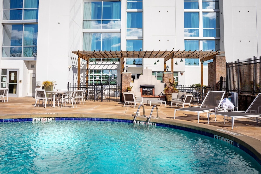 Crowne Plaza Charleston Airport Conv Ctr by IHG - photo 17