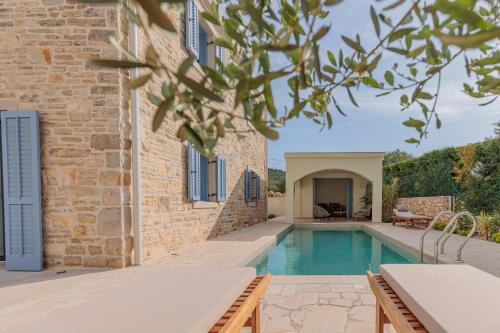 Seafront Villa Adriatica with pool — 4-Star Luxury Hotel in Sveti Petar U Sumi, Croatia