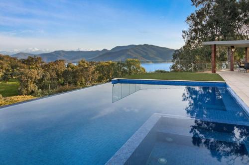 Mountain Bay Summer Escape - last minute hotel in Unknown City